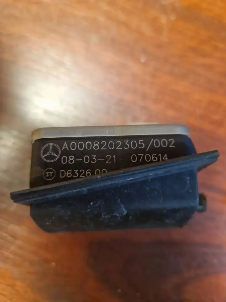 Mercedes-Benz GLA H247 (2020 - ) A0008202305 Привод замка крышки топливного бака — фото 4