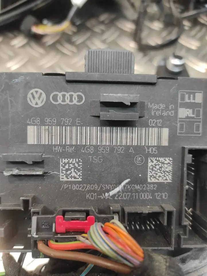 Audi A7 S7 4G (2010 - 2014) 4G8959792E Боковое зеркало с электроприводом — фото 6