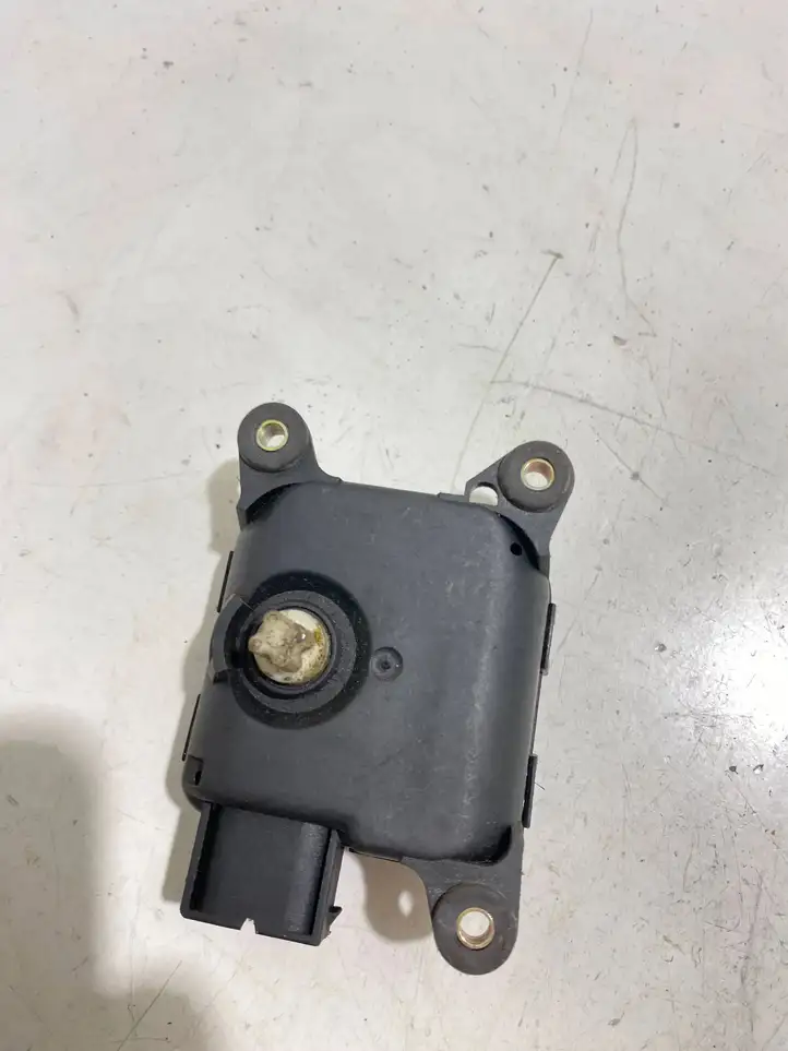 Opel Astra G (1998 - 2004) 0132801132 Двигатель задвижки потока воздуха — фото 3