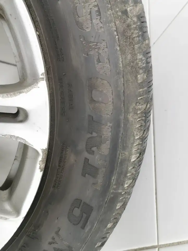 BMW 5 E60 E61 (2004 - 2010) DUNLOP Зимняя шина R17 — фото 11