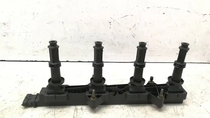 Alfa Romeo 159 (2005 - 2011) 1220703028 Катушка зажигания — фото 1