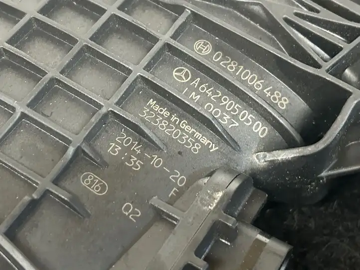 Mercedes-Benz GLE W166/C292 (2015 - 2019) A6420902242 Датчик массового расхода воздуха — фото 6
