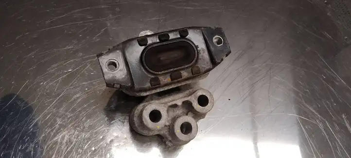 Opel Mokka (2012 - 2016) 95128777 Опора двигателя — фото 2
