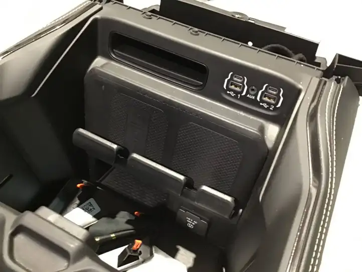 Dodge Ram (2018 - ) Комплект салона — фото 25