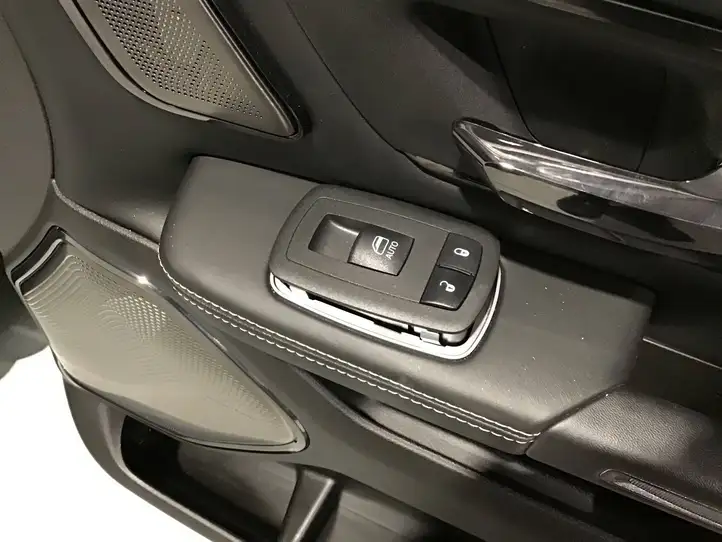 Dodge Ram (2018 - ) Комплект салона — фото 33