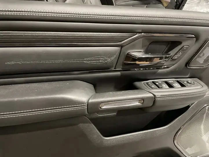 Dodge Ram (2018 - ) Комплект салона — фото 43