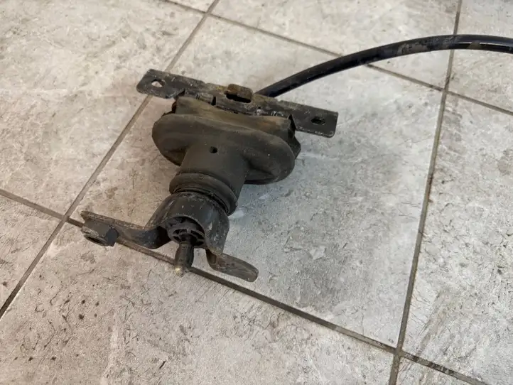 Volkswagen Amarok (2016 - 2023) 2H0803660 Кронштейн запасного колеса — фото 4
