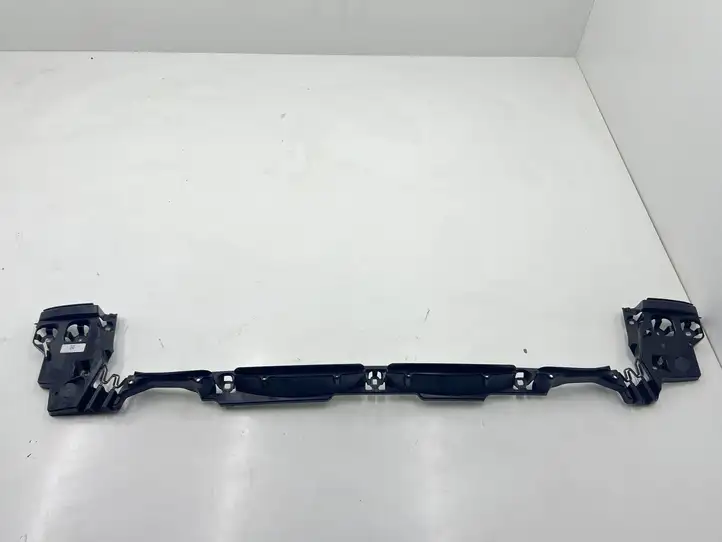 BMW 5 G30 G31 (2016 - ) 9498623 Кронштейн заднего бампера — фото 1