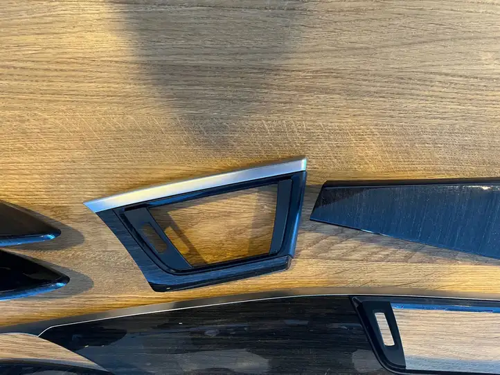 BMW 3 F30 F35 F31 (2012 - 2018) 9232072 Декоративная отделка — фото 3