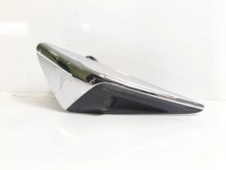 Tesla Model X (2015 - 2021) 103434499A Боковая камера в крыле — фото 1