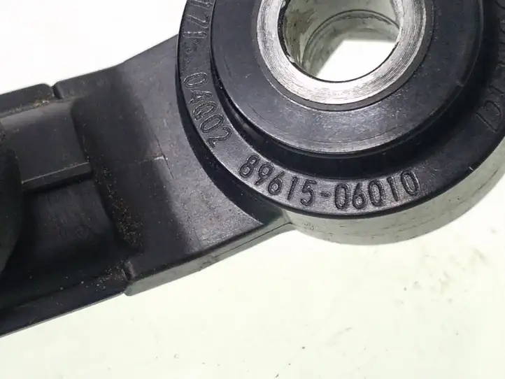 Toyota Corolla E140 E150 (2007 - 2013) 8961506010 Датчик детонации — фото 1