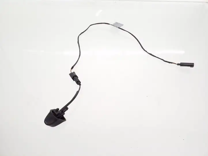 BMW 3 E90 E91 (2005 - 2012) 7131299 Форсунка омывателя лобового стекла — фото 1