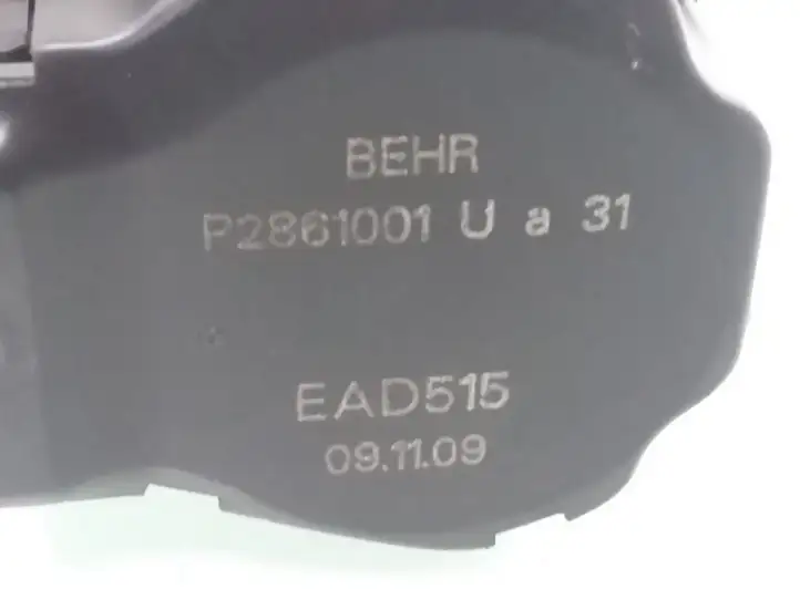 Citroen C5 (2008 - 2017) P2861001U Двигатель задвижки потока воздуха — фото 3