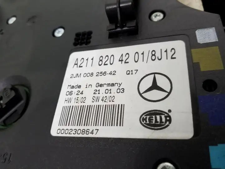 Mercedes-Benz E W211 (2002 - 2009) A2118204201 Передняя подсветка — фото 5