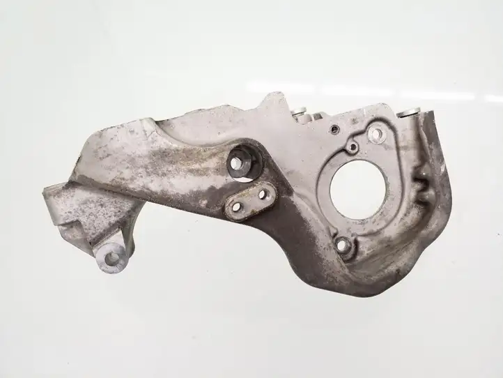 Volvo V60 (2013 - 2018) 31401103 Кронштейн топливного насоса — фото 4