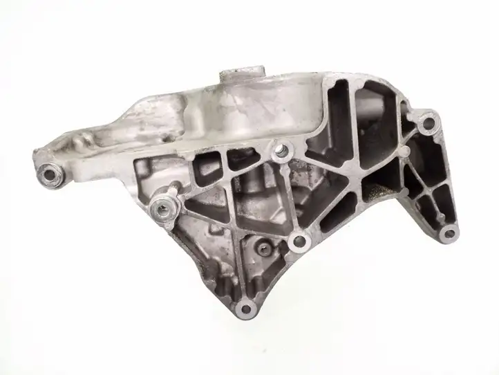 Volvo V60 (2013 - 2018) 31401103 Кронштейн топливного насоса — фото 5