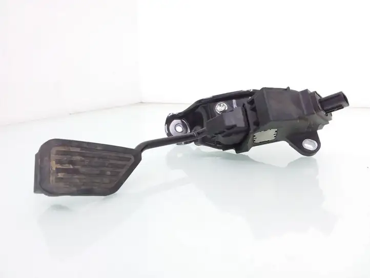 Toyota Yaris (2005 - 2009) 781100D020 Педаль акселератора — фото 1
