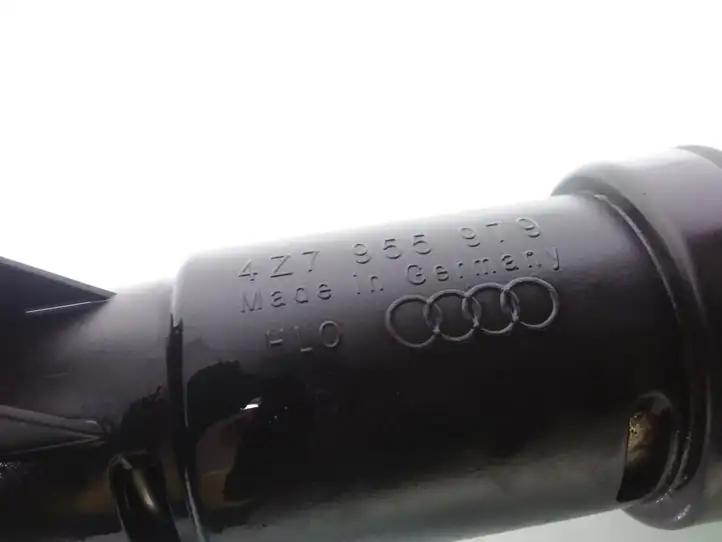 Audi A6 S6 C5 4B (2001 - 2004) 4Z7955979 Распылители омывателя — фото 3