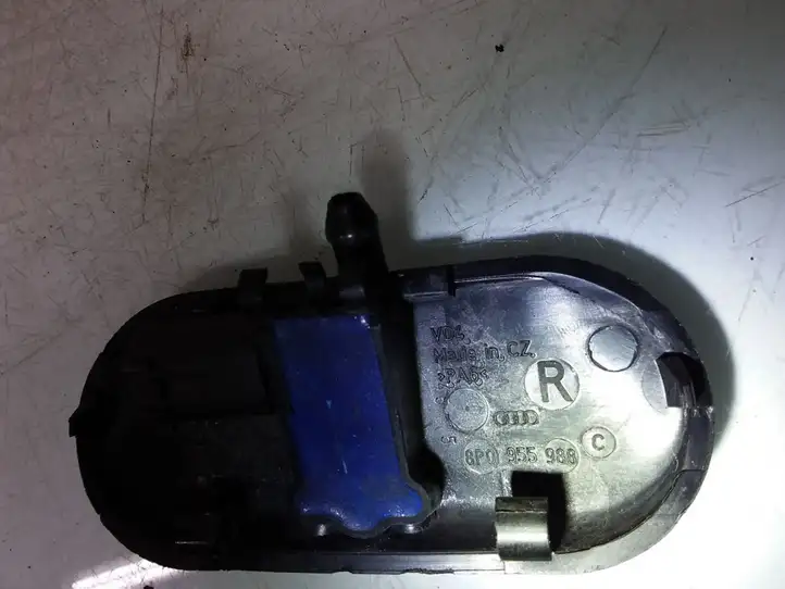 Audi A3/S3 8P (2004 - 2008) 8P0955988C Форсунка омывателя лобового стекла — фото 3