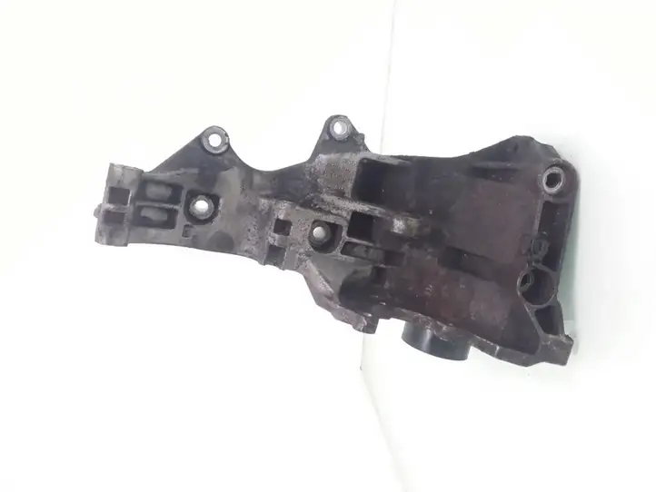 Audi A4 S4 B6 8E 8H (2000 - 2006) 03G903139D Кронштейн генератора — фото 2