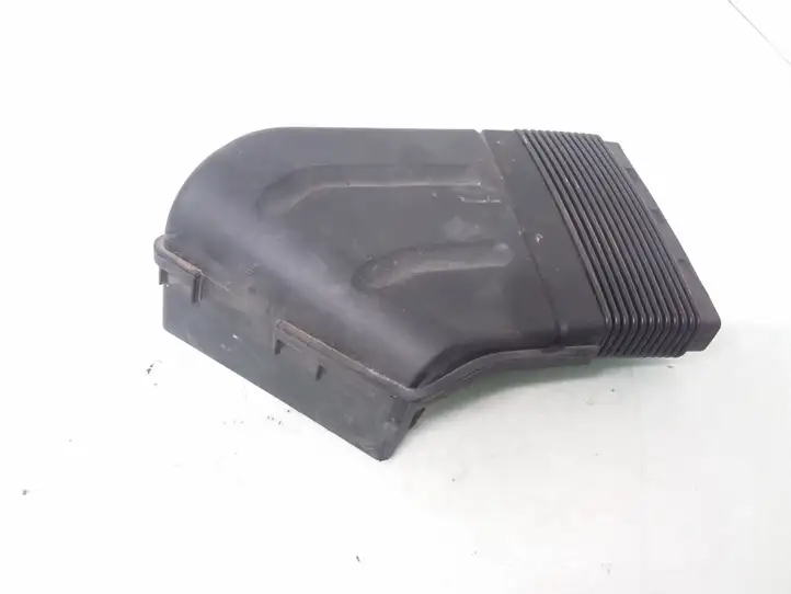 Audi A4 S4 B7 8E 8H (2004 - 2009) 8E0129617D Детали воздухозаборника — фото 1