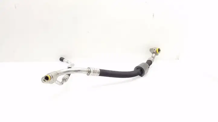 BMW 3 E90 E91 (2005 - 2012) 9190451 Трубки и шланги кондиционера — фото 2