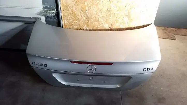 Mercedes-Benz E W211 (2002 - 2009) Крышка багажника — фото 1