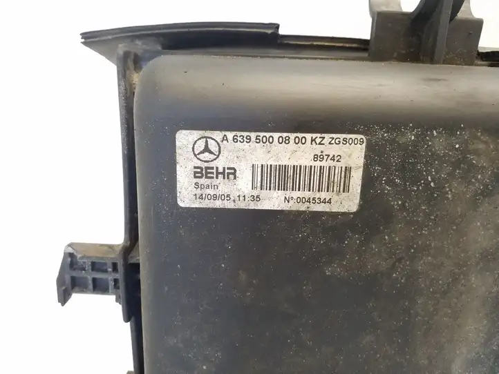 Mercedes-Benz Vito Viano W639 (2003 - 2010) A6395000800 Облицовка радиатора — фото 6