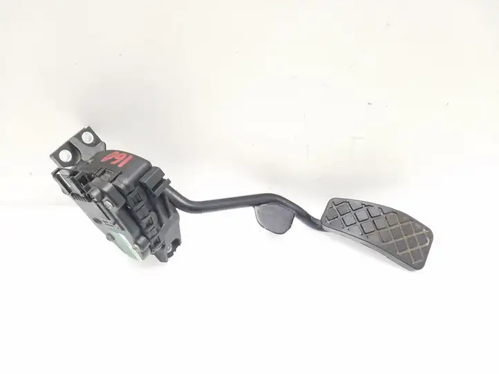 Seat Exeo (3R) (2008 - 2013) 8E2721523J Педаль акселератора — фото 3