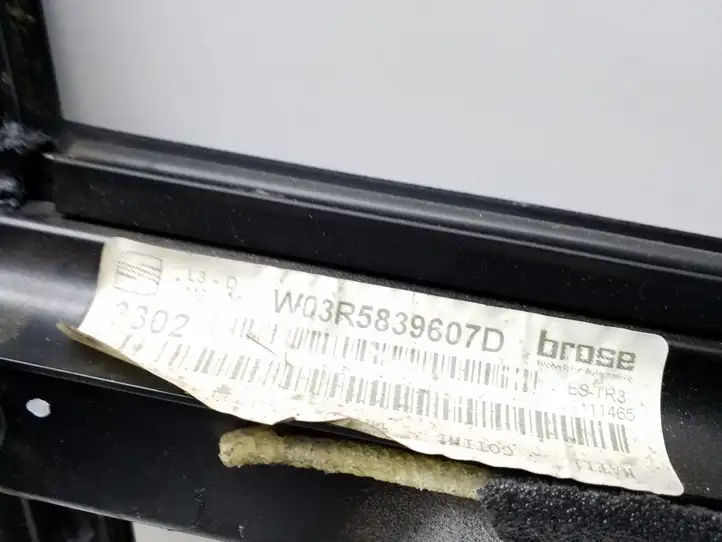 Seat Exeo (3R) (2008 - 2013) W03R5839607D Рамка дверного стекла задней двери — фото 3