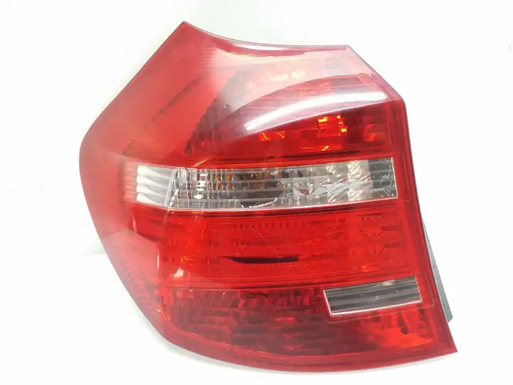 BMW 1 E81 E87 (2004 - 2011) 716485505 Задний фонарь в кузове — фото 1
