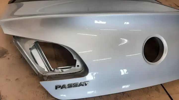 Volkswagen PASSAT CC (2008 - 2012) Крышка багажника — фото 3