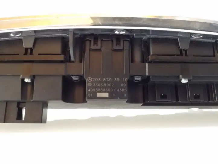 Mercedes-Benz C W203 (2000 - 2007) 2038703510 Другие включатели / ручки/ переключатели — фото 2