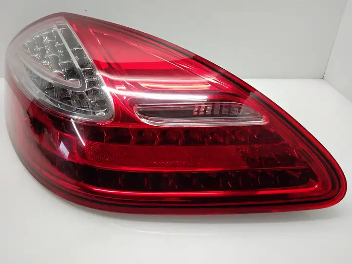 Porsche Panamera (970) (2009 - 2013) 970543000 Задний фонарь в кузове — фото 3