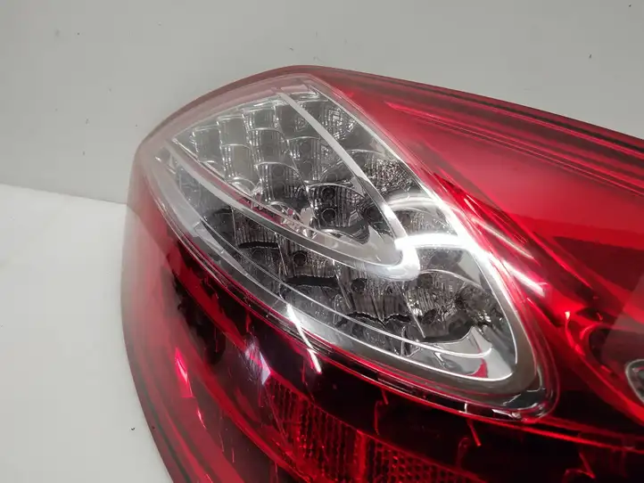 Porsche Panamera (970) (2009 - 2013) 970543000 Задний фонарь в кузове — фото 7