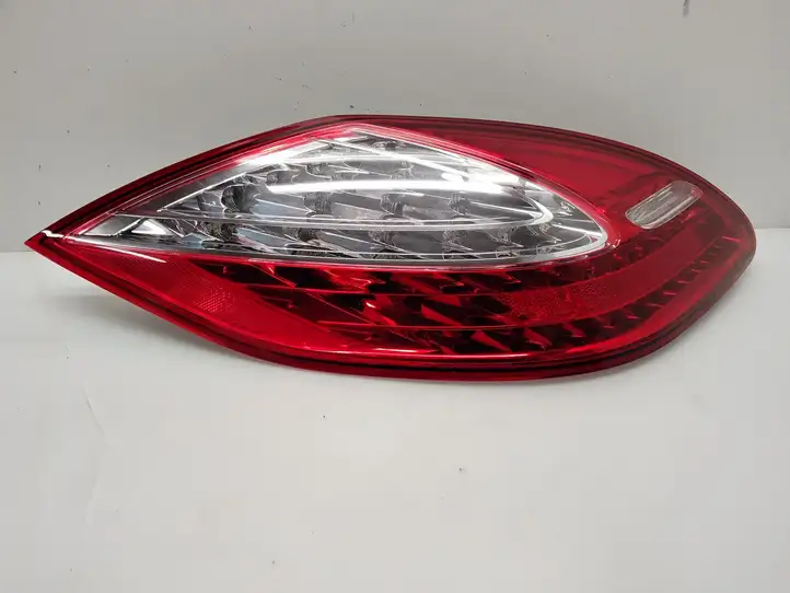Porsche Panamera (970) (2009 - 2013) 970543000 Задний фонарь в кузове — фото 9