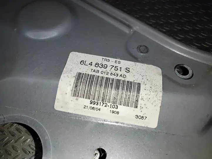 Seat Ibiza III (6L) (2002 - 2008) 6L4839751S Механический стеклоподъемник задней двери — фото 2