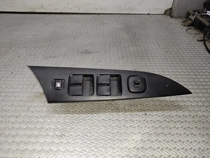 Mazda 3 I (2003 - 2006) 03123000 Кнопка стеклоподъемников — фото 1