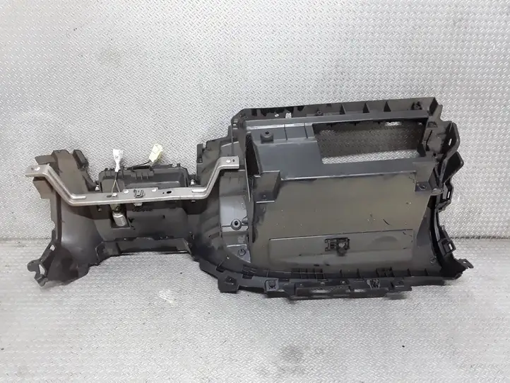 Subaru Forester SH (2008 - 2013) 66055FG030 Рамка бардачка — фото 2