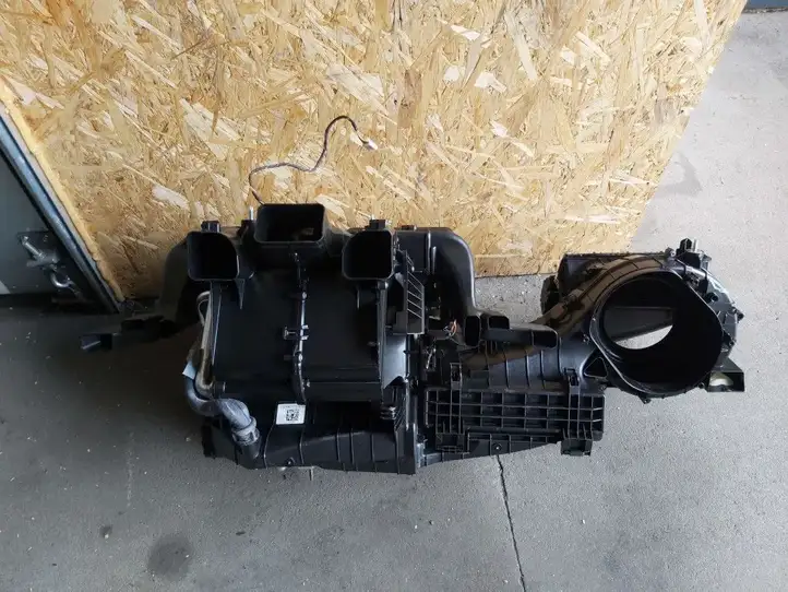 Mercedes-Benz CLA C117,X117,W117 (2013 - 2019) A2468301600 Комплект системы вентиляции салона — фото 3