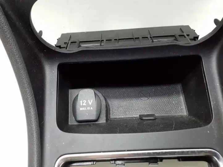 Mercedes-Benz CLA C117,X117,W117 (2013 - 2019) A1766800150 Другая деталь консоли (туннеля) — фото 9