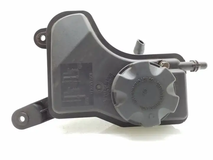 BMW 1 E81 E87 (2004 - 2011) 1317ZB780489002 Расширительный бачок — фото 1