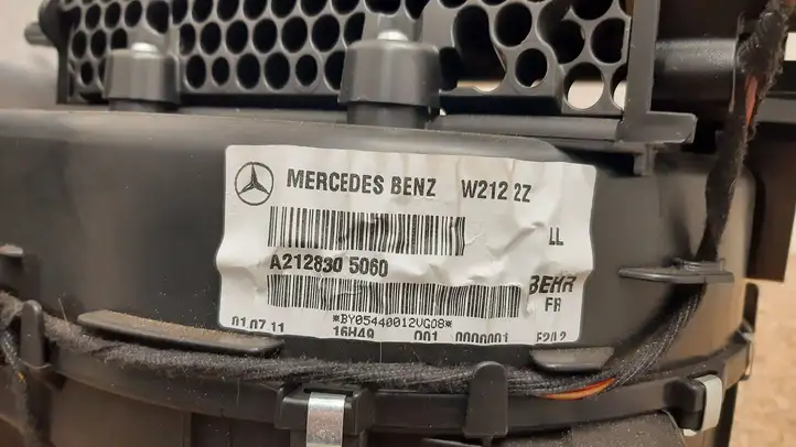 Mercedes-Benz E C207 W207 (2009 - 2017) A2128305060 Комплект системы вентиляции салона — фото 2