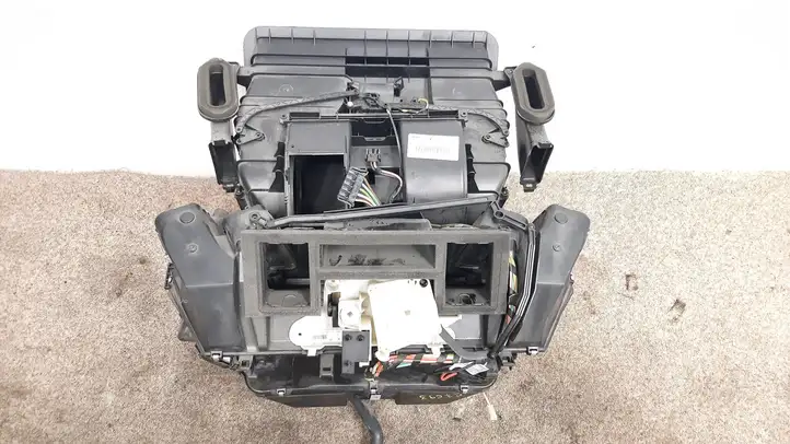 Mercedes-Benz Vito Viano W639 (2010 - 2015) A6398301061 Комплект системы вентиляции салона — фото 1