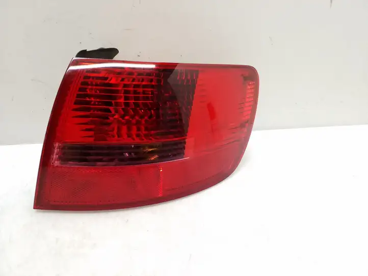 Audi A6 S6 C6 4F (2004 - 2008) 4F9945066B Задний фонарь в кузове — фото 1