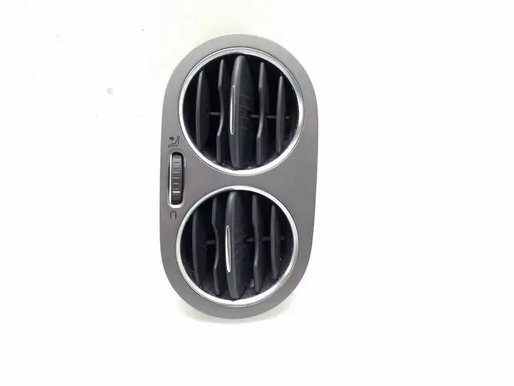 Volkswagen Tiguan (2007 - 2011) 5M0819758 Боковой воздушный дефлектор — фото 1