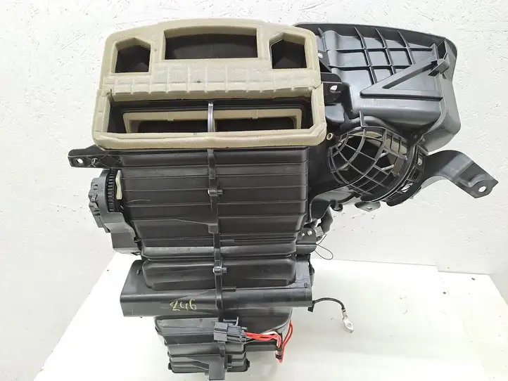 Ford Transit Courier (2014 - 2022) ET7119B555AD Комплект системы вентиляции салона — фото 16