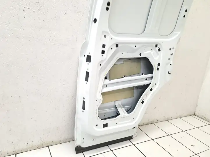 Ford Transit Courier (2014 - 2022) Боковая раздвижная дверь — фото 11