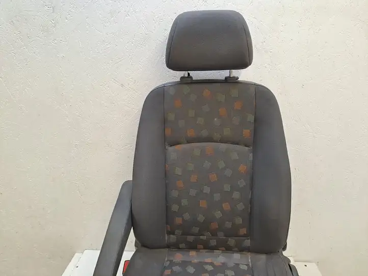 Mercedes-Benz Vito Viano W639 (2003 - 2010) Переднее сиденье водителя — фото 10