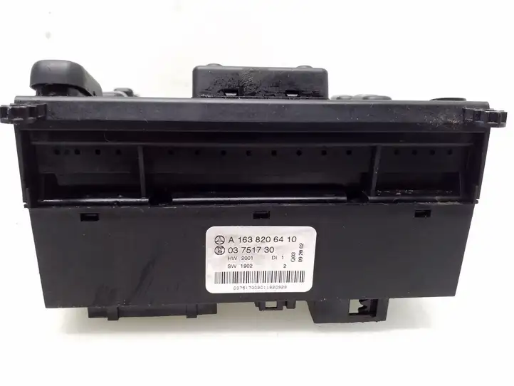 Mercedes-Benz ML W163 (1997 - 2005) A1638206410 Блок кнопок стеклоподъемников — фото 4